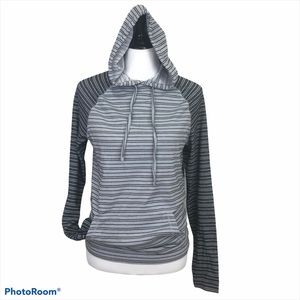 American Rag long sleeve front pocket lightweight hoodie